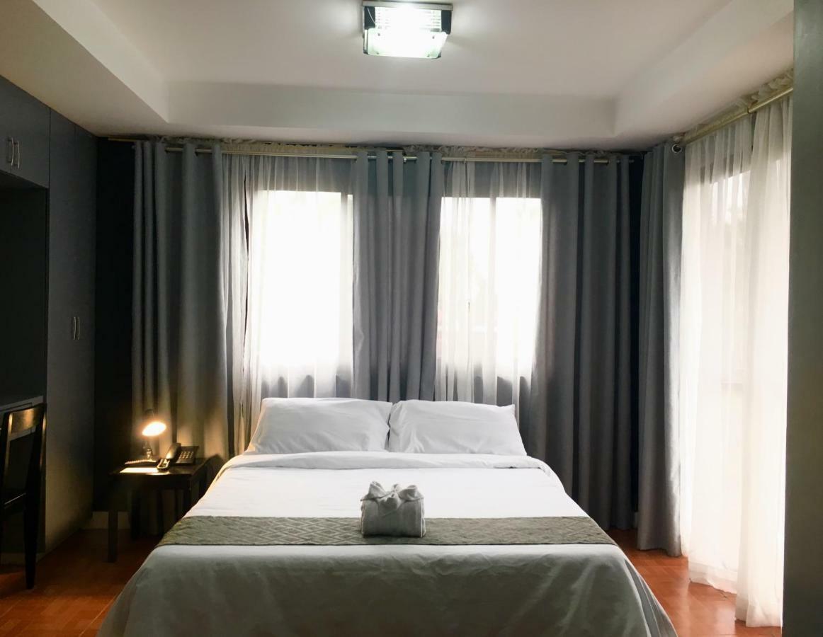 Rangya Hotel Tagaytay City Exterior photo